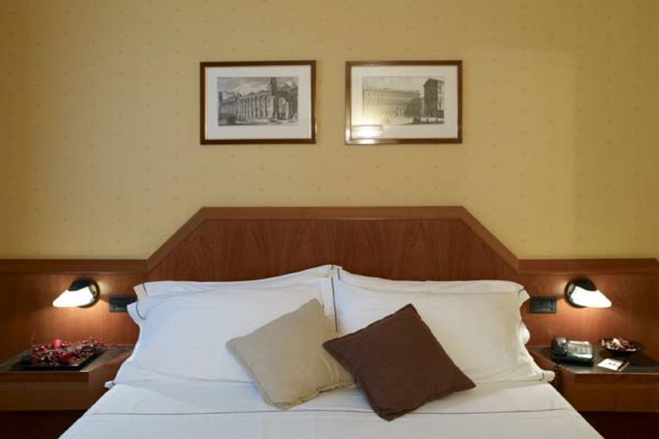 Hotel Montini Linate Airport Peschiera Borromeo Exterior photo